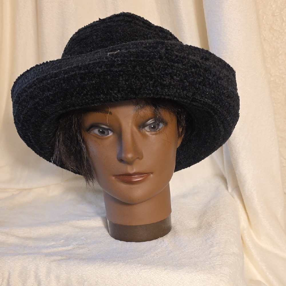 Chic Black Women's Hat
